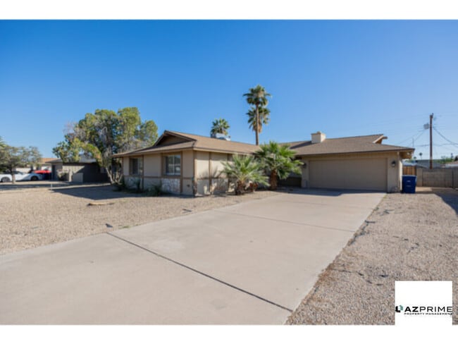 property at 1239 E Hermosa Dr