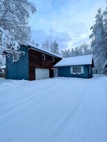 1317 Still Valley Rd in North Pole, AK - Building Photo