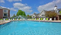 Towne Lakes Apartments in Grand Chute, WI - Foto de edificio - Building Photo