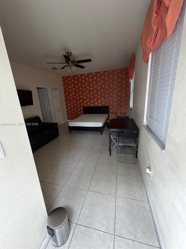 16961 SW 90th Terrace in Miami, FL - Building Photo - Building Photo