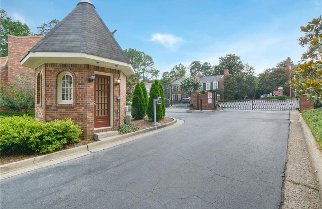 16 Jefferson Hill Pl NE in Atlanta, GA - Building Photo
