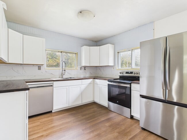 3205 Repp Rd in North Pole, AK - Building Photo - Building Photo