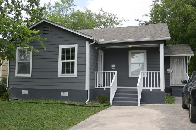 property at 2025 Texas Ave