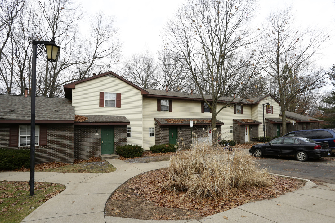 Bridgeport Apartments in Allegan, MI - Building Photo