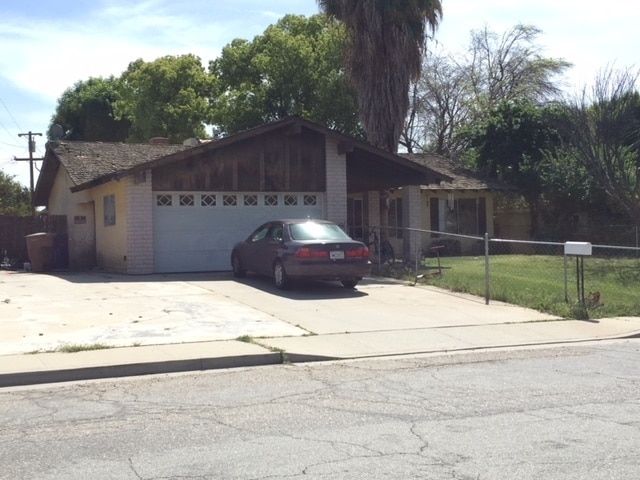 property at 4212 Glencannon St