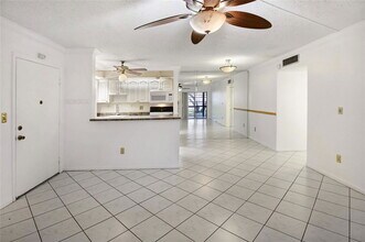 9926 S Belfort Cir in Tamarac, FL - Building Photo - Building Photo