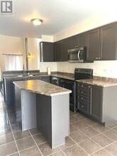 239 Cowling Heights in Peterborough, ON - Building Photo - Building Photo