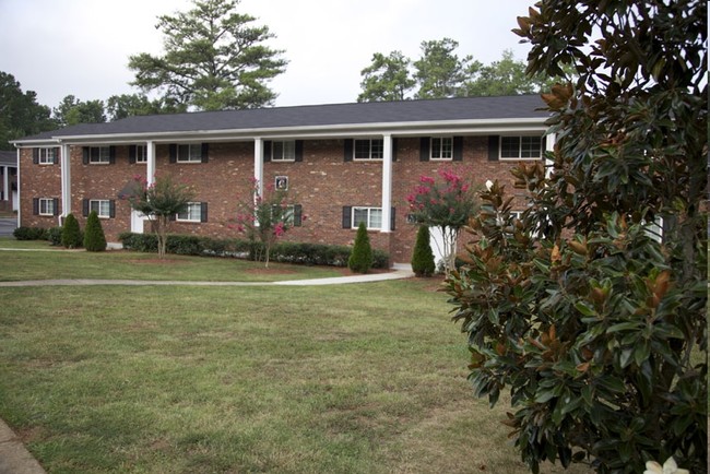 Cascades on the River in Athens, GA - Building Photo - Building Photo