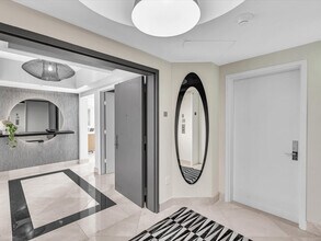 1600 S Ocean Blvd in Pompano Beach, FL - Building Photo - Building Photo