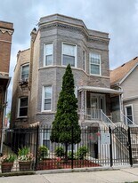 2440 N Harding Ave in Chicago, IL - Building Photo