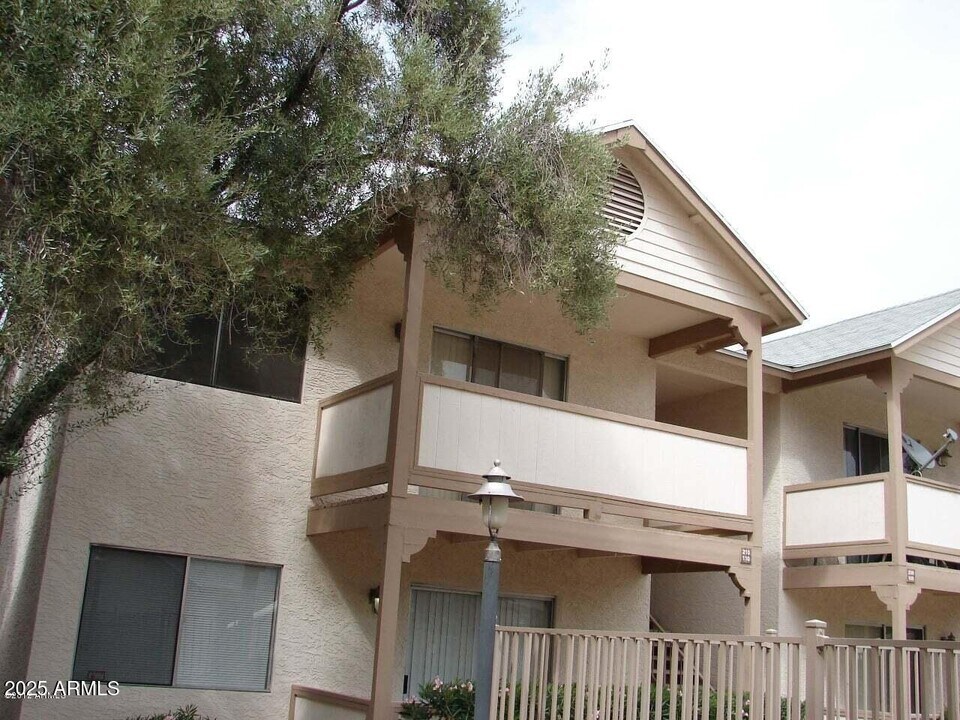 616 S Hardy Dr in Tempe, AZ - Foto de edificio