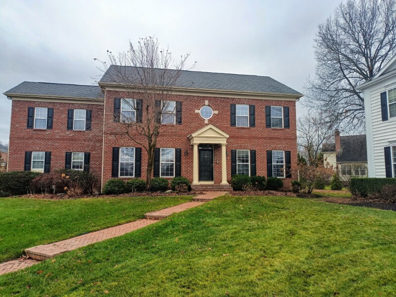 7190 Fernridge Dr in New Albany, OH - Building Photo