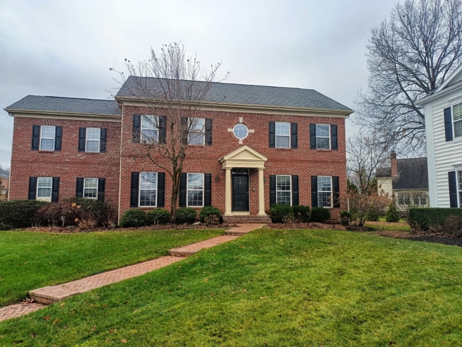 property at 7190 Fernridge Dr