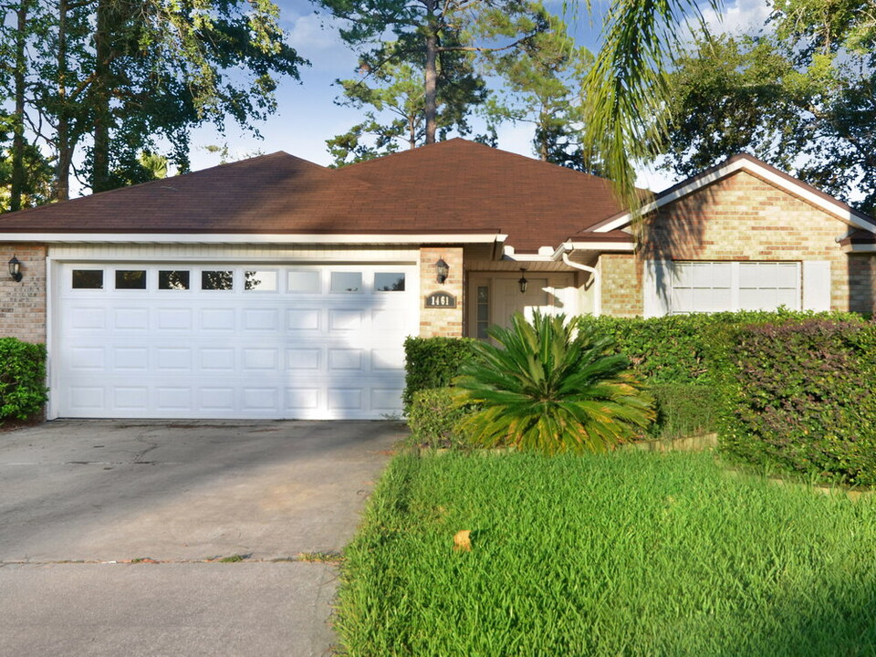 1461 Starboard Ct in Fleming Island, FL - Building Photo