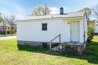 650 Montgomery St in Burlington, NC - Building Photo - Building Photo