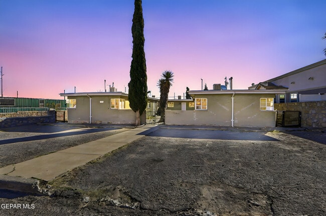 property at 3912 Kemp Ave