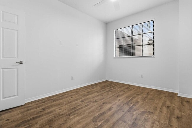 property at 233 S Federal Hwy