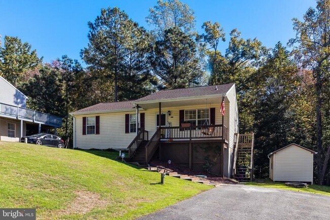 12456 San Jose Ln in Lusby, MD - Building Photo - Building Photo