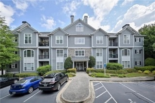 property at 4100 Paces Walk SE