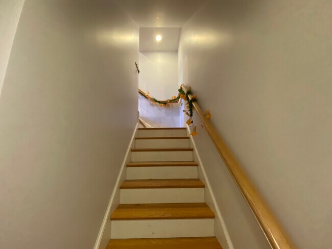 719 Parker St, Unit 4 in Boston, MA - Building Photo - Building Photo