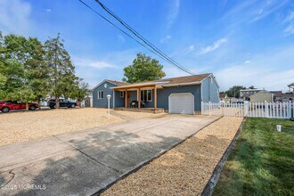 844 Sunrise Blvd in Forked River, NJ - Building Photo - Building Photo