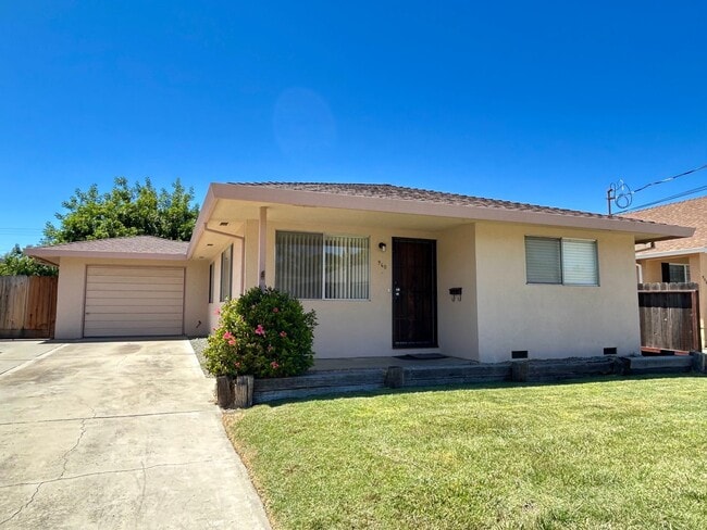 property at 960 Suiter St