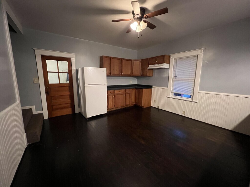 1976 Smithfield St Youngstown, OH Rental Homes and Apartments for Rent