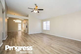 3020 Forest Lake St in Las Vegas, NV - Foto de edificio - Building Photo