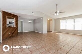 253 SW Tulip Blvd in Port St. Lucie, FL - Building Photo - Building Photo