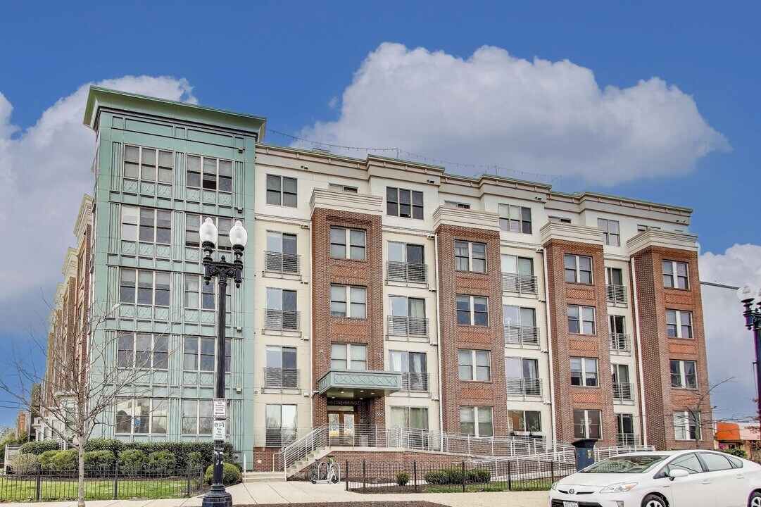 1350 Maryland Ave NE in Washington, DC - Building Photo