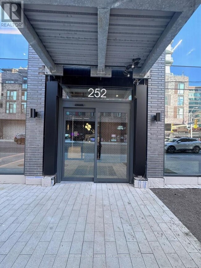 252-1252 Church St in Toronto, ON - Building Photo - Building Photo