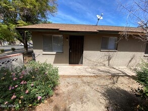 7153 N 57th Dr in Glendale, AZ - Building Photo - Building Photo