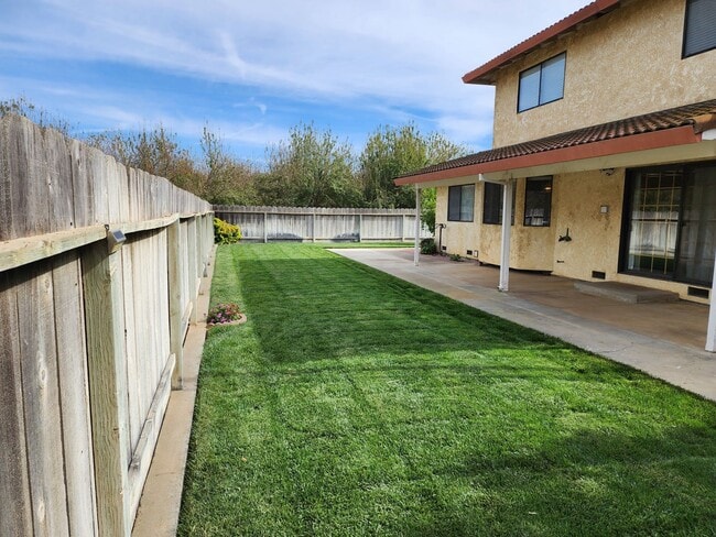 1137 Villa Manucha Rd in Newman, CA - Building Photo - Building Photo