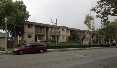 Ohio Street Apartments in Anaheim, CA - Building Photo - Building Photo