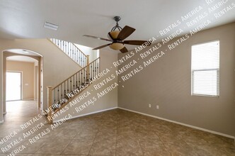 1595 W Gleaming Moon Ln in Tucson, AZ - Building Photo - Building Photo