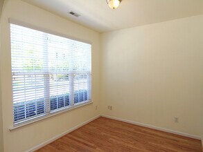 4207 Brenmar Ln in Durham, NC - Building Photo - Building Photo