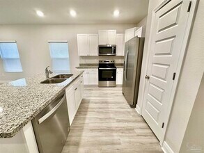 8630 Meadow Flower Ln in Pensacola, FL - Building Photo - Building Photo