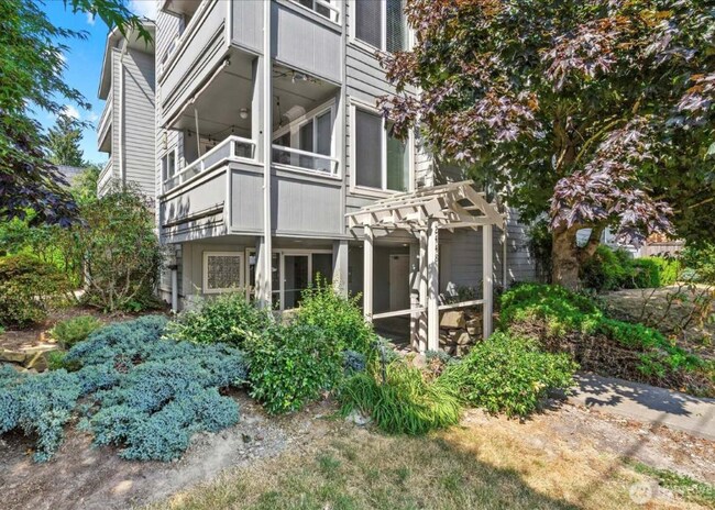 2448 NW 59th St in Seattle, WA - Building Photo - Building Photo