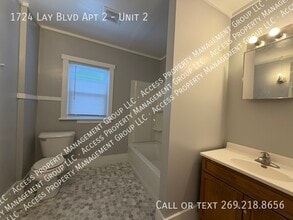 1724 Lay Blvd in Kalamazoo, MI - Building Photo - Building Photo