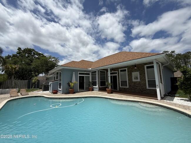 property at 1319 N Kyle Way