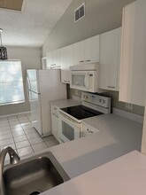 2643 Winchester Cir in Eustis, FL - Building Photo - Building Photo