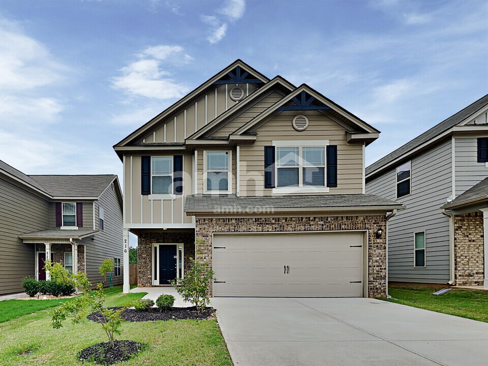 216 Leland Ln in Mcdonough, GA - Building Photo