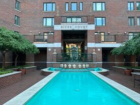 10 Rogers St in Cambridge, MA - Building Photo