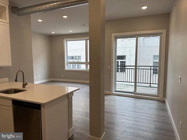 907 Leland St in Philadelphia, PA - Building Photo - Building Photo