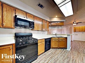 936 Bluffview Dr in Desoto, TX - Building Photo - Building Photo