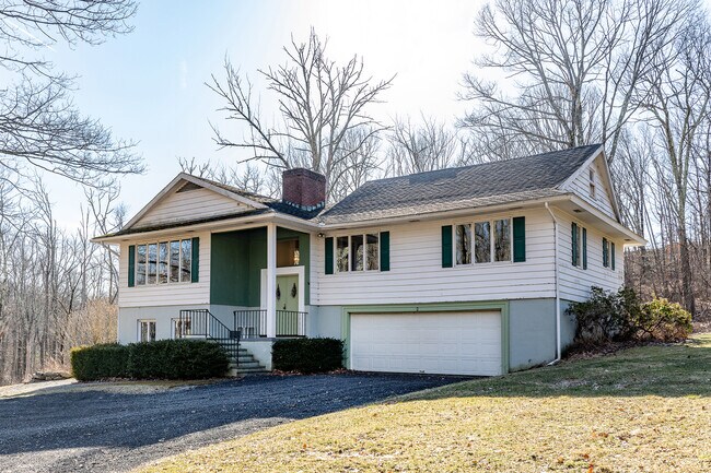 property at 5 Joray Rd