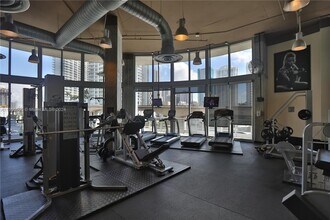 690 SW 1st Ct, Unit 1221 in Miami, FL - Building Photo - Building Photo
