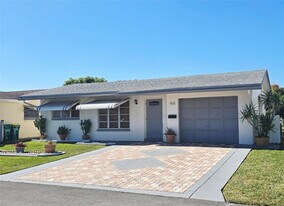 5713 NW 65th Terrace in Tamarac, FL - Building Photo