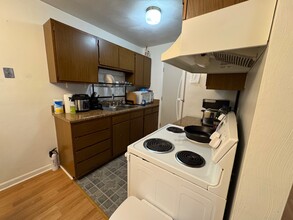 909 Montgomery St NW in Blacksburg, VA - Building Photo - Building Photo