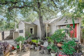 1305 Newfield Ln in Austin, TX - Building Photo - Building Photo